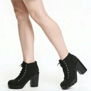 BRAND NEW H&M DIVIDED LACE-UP PLATFORM ANKLE BOOTS